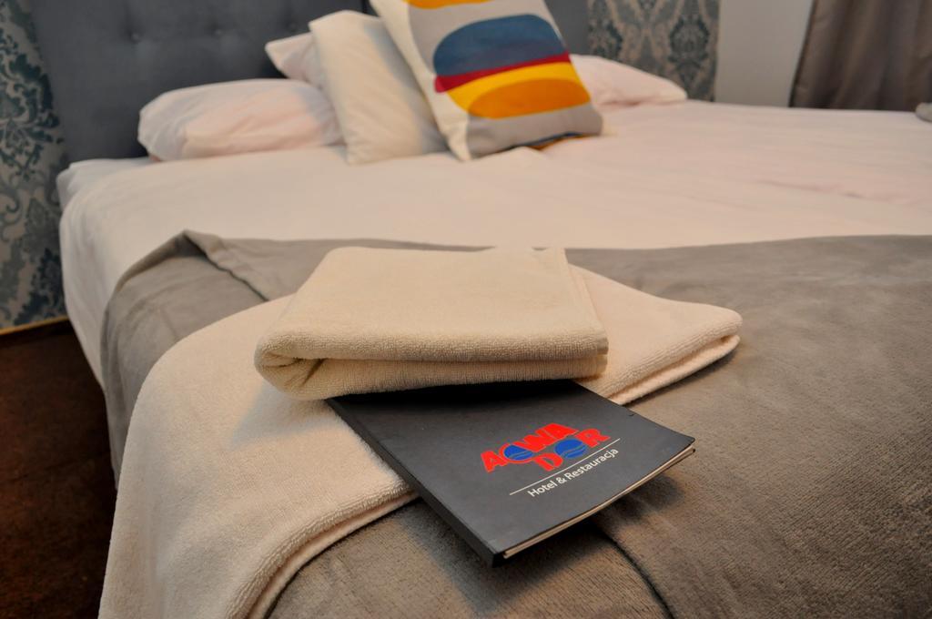 Acwador Hotel Pleszew Exterior photo